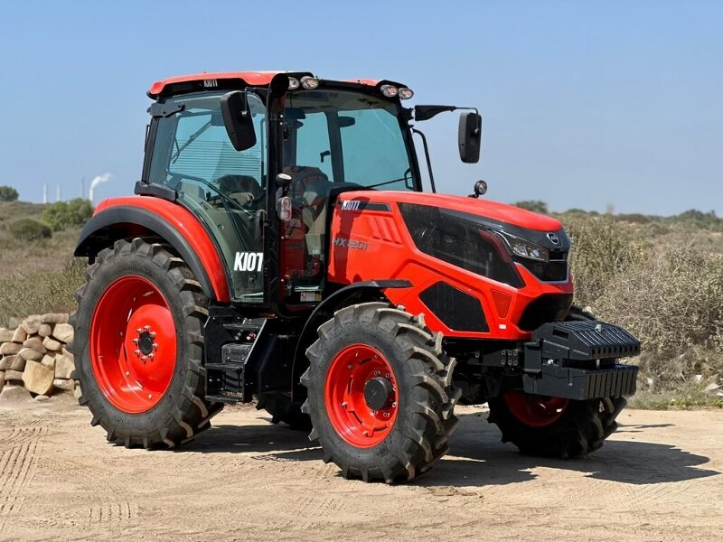 טרקטורים חקלאיים ורכבי משא